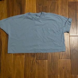 blue lululemon cropped tee